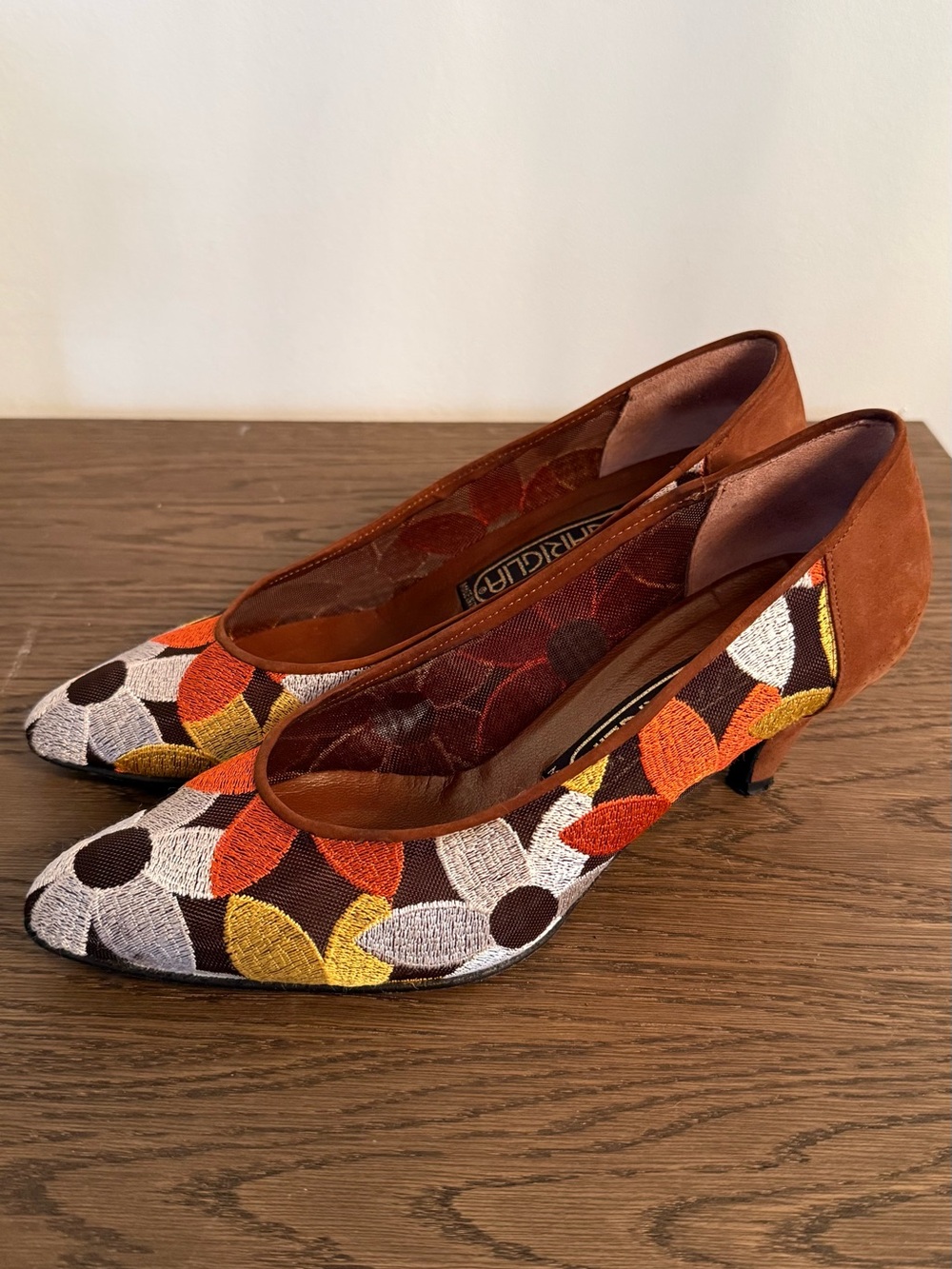 Italian Leather Floral Embroidered Pointed Toe Pumps in Brown and Orange
